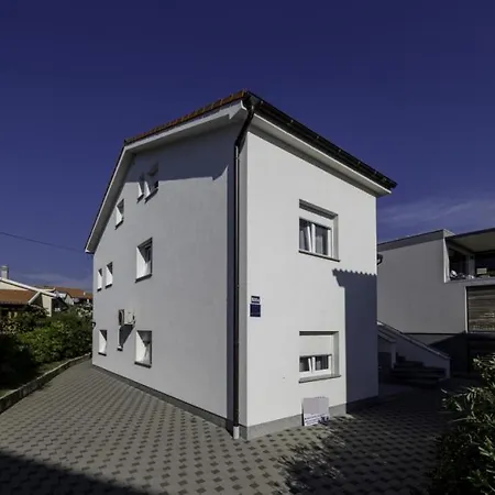 In With Terrace, Air Conditioning, Wi-fi, Dishwasher Appartamento Lopar