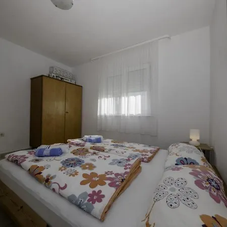 In With Terrace, Air Conditioning, Wi-fi, Dishwasher Appartamento