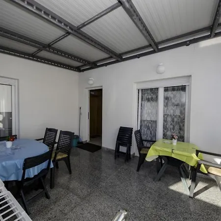 In With Terrace, Air Conditioning, Wi-fi, Dishwasher Apartment *