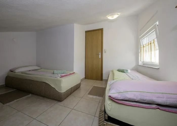 In With Terrace, Air Conditioning, Wi-fi, Dishwasher Apartmán
